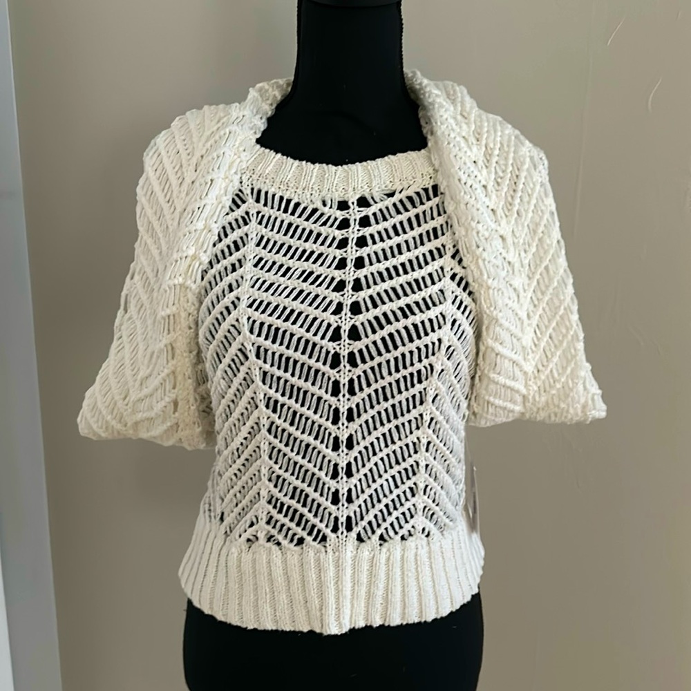 Originality Cropped Knit Cream/Ivory Colored Sweater Size M New With Tags